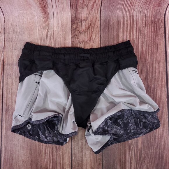 Lululemon Womens Size 8 Tracker Short IV 4-way Stretch 4" Kindred Spirit W7FFWS - Picture 3 of 12